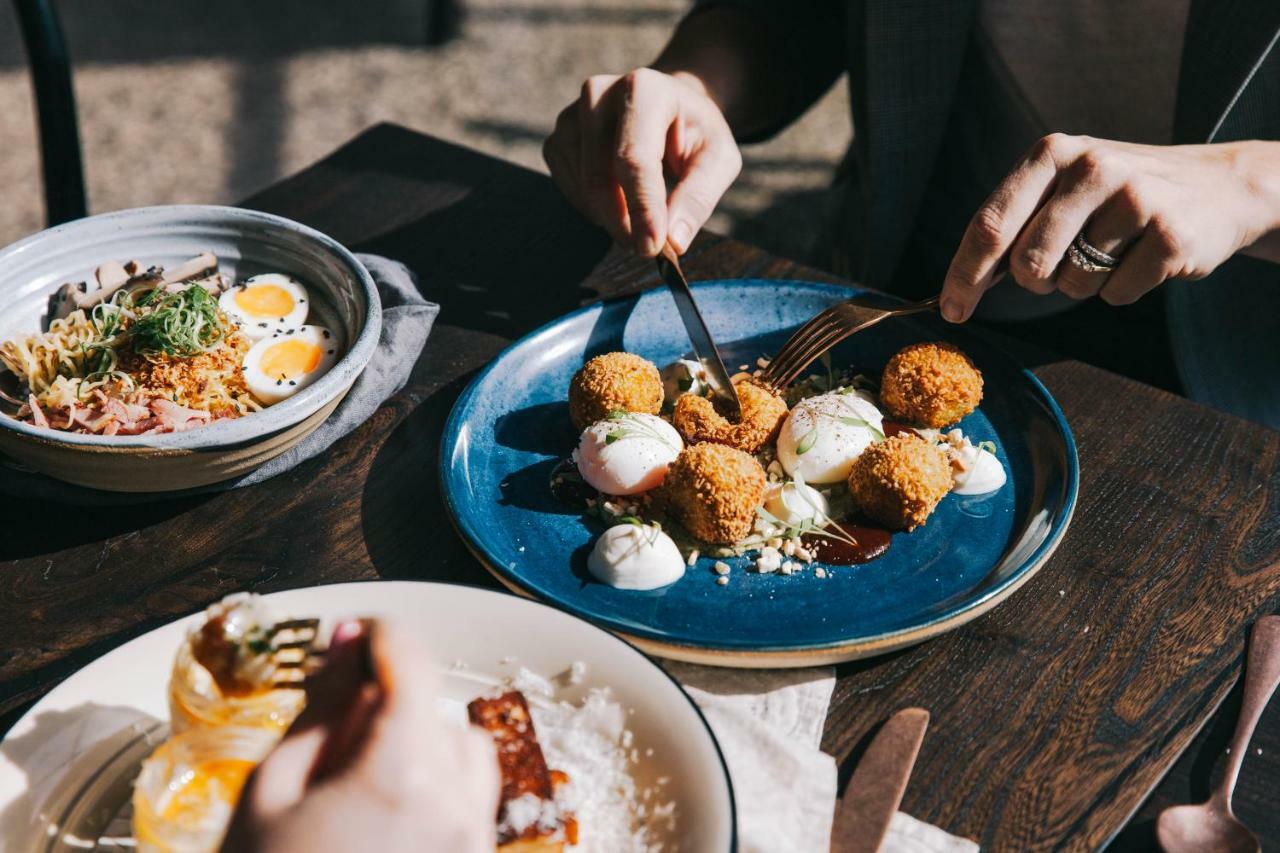 Hotel Zagame'S House Melbourne Zewnętrze zdjęcie A plate of scotch eggs