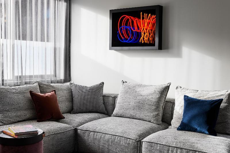 Hotel Zagame'S House Melbourne Zewnętrze zdjęcie A plasma television